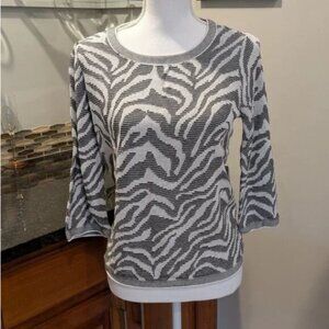 Chico's Abstract Pattern Zip Back Pullover Sweater Top Black & White